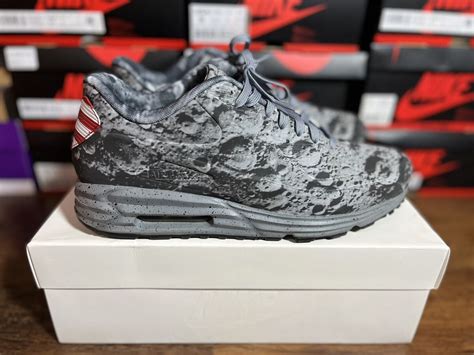 nike air max lunar90 moon landing fake